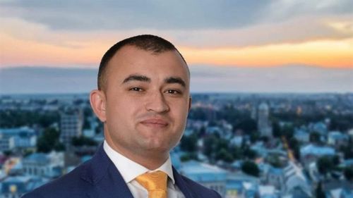 UPDATE Jurnalist din Brăila, conflict deschis cu liderul filialei PNL, Alexandru Popa: Crede că sunt unul care bagă capul la cutie. M-a amenințat cu plângere penală / Alexandru Popa: Jurnalistul Cristea a început linșajul de când i-am întrerupt contractul pe care-l avea cu PNL Brăila