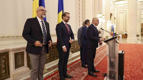 SURSE Coaliția PSD-PNL-USR-UDMR a discutat concedierea a 10% din funcționarii din primării și administrația centrală / Desființări de instituții / Decizia, amânată încă o săptămână