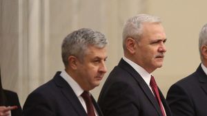 VIDEO Dezbateri tensionate în Parlament: PNL, USR și PMP au solicitat revocarea lui Liviu Dragnea de la șefia Camerei Deputaților / Florin Iordache a refuzat supunerea la vot a propunerii și a închis ședința din lipsă de cvorum