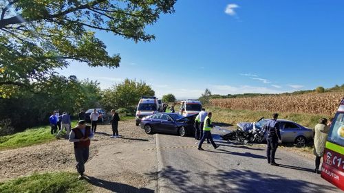 FOTO: Doi copii de 9 și 6 ani, răniți grav într-un accident produs aproape de Blaj