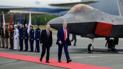 Cum încearcă Rusia, Ucraina și Europa să-l manipuleze pe Trump - The Financial Times