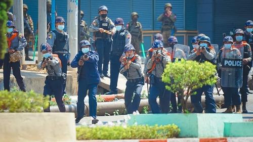 SUA anunță noi sancțiuni comerciale după escaladarea violenței în Myanmar/ Zeci de persoane au fost omorâte în timpul protestelor împotriva loviturii de stat militare