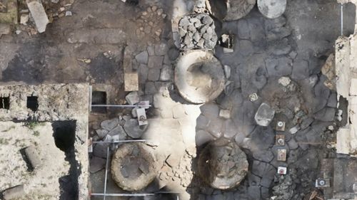 O "brutărie-închisoare", care folosea sclavi, descoperită la Pompei / Într-una dintre camerele brutăriei au fost găsite deja trei schelete în ultimele luni, ceea ce confirmă că era locuită
