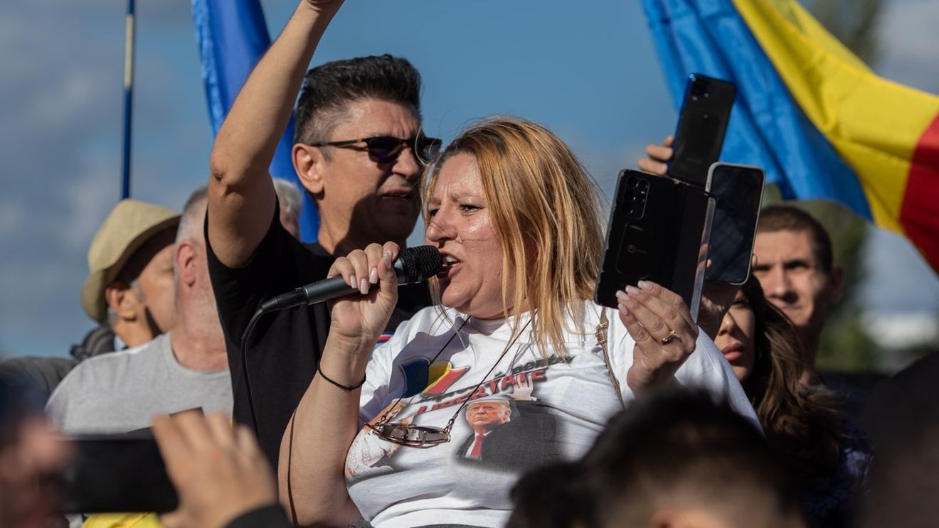 Șoșoacă anunță miting, duminică, în fața Curții Constituționale, după ce candidatura sa la președinția României a fost invalidată