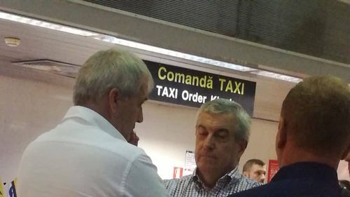 Tăriceanu, apostrofat pe aeroport de un cetățean: I-am spus să îi fie rușine