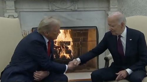 Revenirea triumfătoare a lui Donald Trump la Casa Albă: imagini cu strângerea sa de mână cu Joe Biden