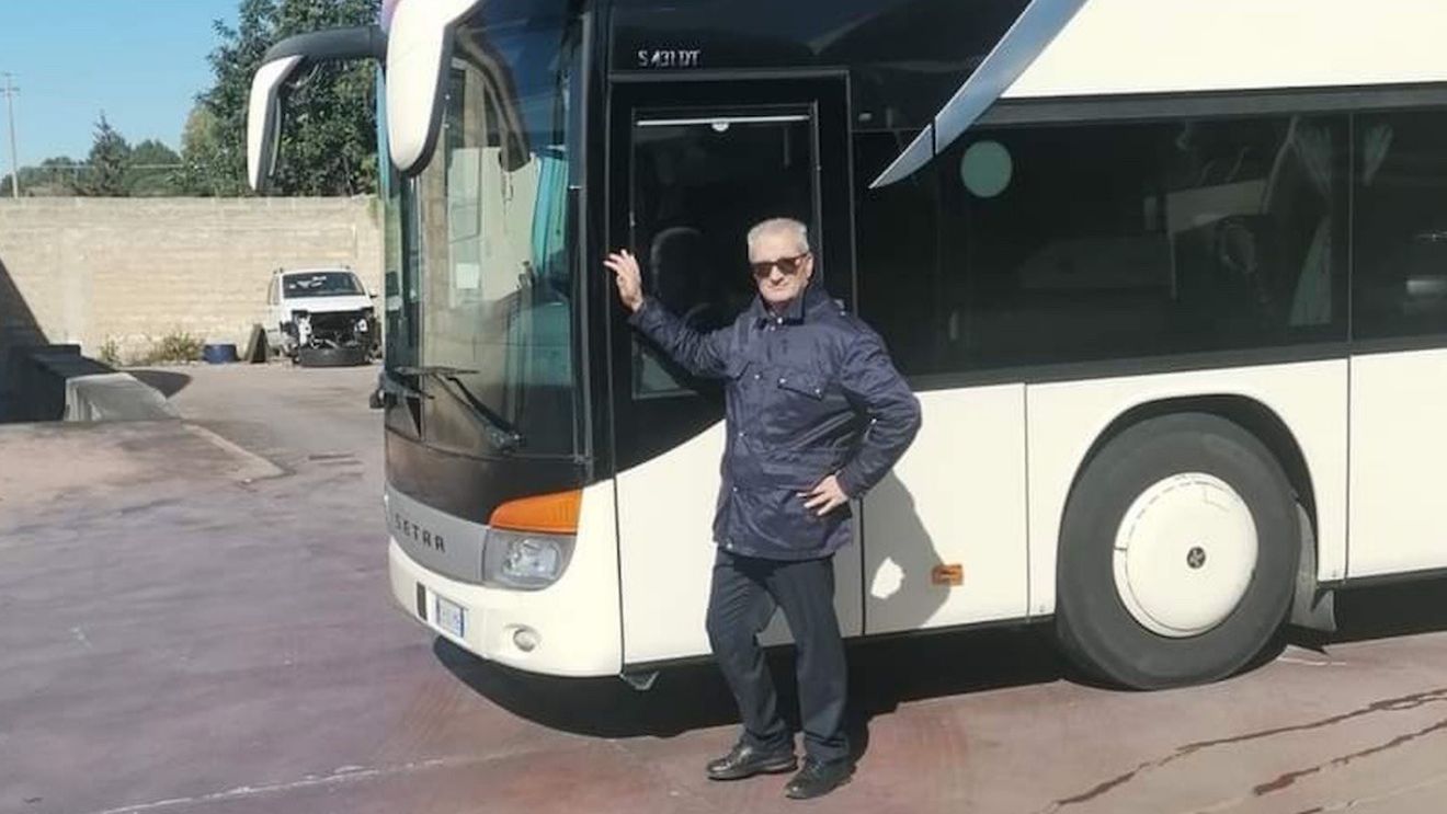 Româncă salvată în Sicilia după ce s-a înecat cu o bomboană / Șoferul unui autobuz i-a efectuat manevra Heimlich / ”După mai multe încercări, slavă Domnului, a reușit să respire normal”