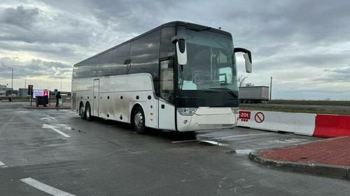 Șoferul unui autobuz a primit o amendă de 31.000 de lei după ce polițiștii de pe A1 l-au oprit pentru control