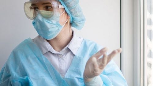 O infecție Covid anterioară protejează la fel de bine ca un vaccin: „Nivelul de protecție pare să fie la fel de durabil sau chiar mai lung decât cel conferit de vaccinare” (studiu)