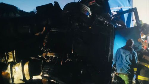 Doi șoferi de TIR au murit în urma unui grav accident de circulație, la Armeniş, Caraș Severin, pe DN6