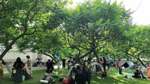 VIDEO&FOTO Activiști pro-Palestina și anti-Israel au montat corturi într-un campus al Universității București / Activiștii folosesc pe rețelele sociale sloganul ”De la râu la mare”, considerat antisemit / Universitatea anunță că are doar doi studenți palestinieni