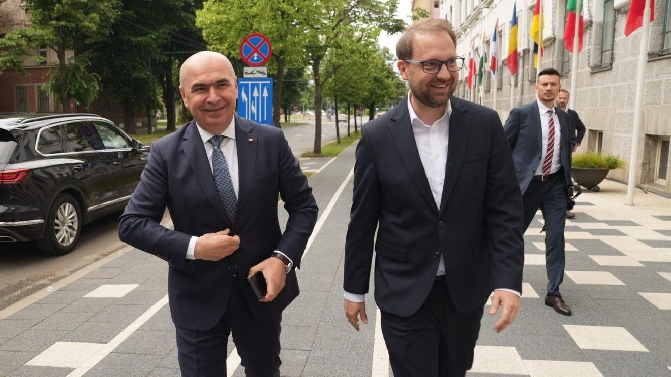 Dominic Fritz, după întâlnirea cu Ilie Bolojan: Orice formă de guvernare în care PSD se regăsește nu va fi susținutǎ. Săptămâna viitoare, partidele noastre - USR și PNL - vor depune împreună în Parlament mai multe inițiative legislative