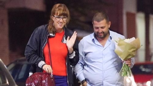 Business în vremea coronavirusului / Partenerul de afaceri al fiului generalului (r) STS, Alexandru Grumaz, a vândut statului ventilatoare mecanice de peste 2,2 milioane de euro / Contractul a fost atribuit prin încredințare directă, înainte de decretarea stării de urgență