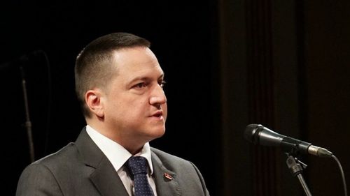 Serbia: Ministrul Educației Branko Ruzic demisionează din funcție după masacrul comis de elevul de 14 ani  într-o școală primară din Belgrad