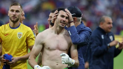 Cum arată mâinile lui Florin Niță, portarul care a salvat echipa României în situații-limită la Euro 2024