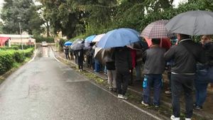 Numărul românilor care au votat până la această oră în diaspora l-a depășit pe cel din turul 1 al prezidențialelor din 2014