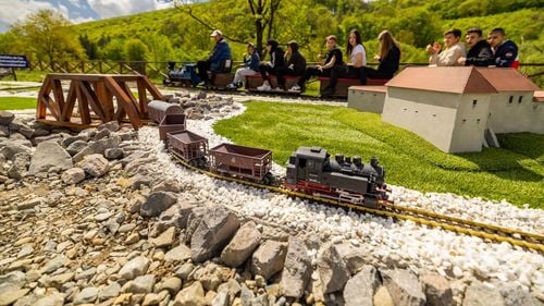 Parcul Mini Transilvania de la Odorhei, cea mai bună destinație pentru aventură, în acest an