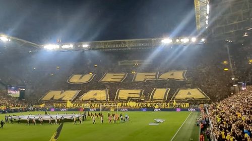 Imaginea zilei în fotbal: Protest spectaculos împotriva „UEFA Mafia” la un meci de Champions League