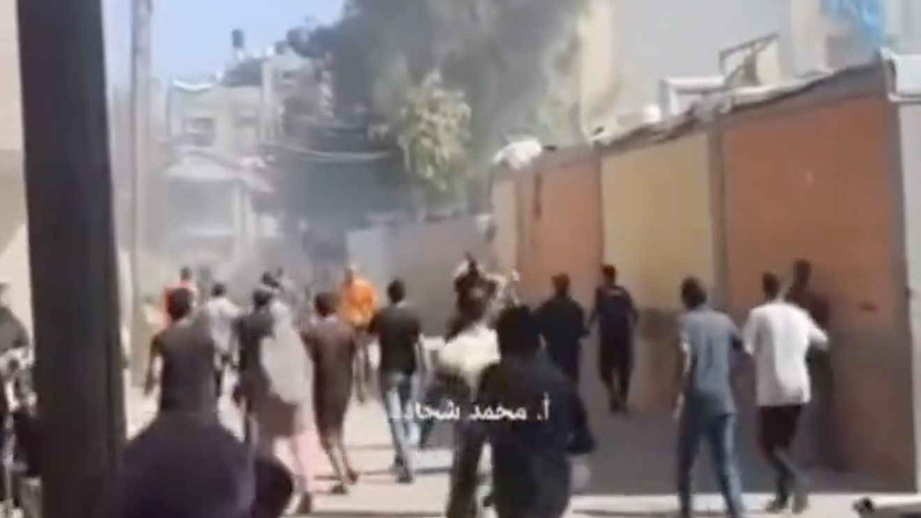 Cel puţin 18 palestinieni, ucişi în apropierea unui centru de ajutor umanitar în Gaza