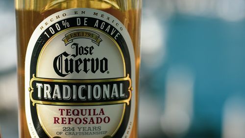 Explozie la o fabrică de tequila Jose Cuervo din centrul Mexicului: Cinci persoane au murit / Două rezervoare s-au prăbuşit