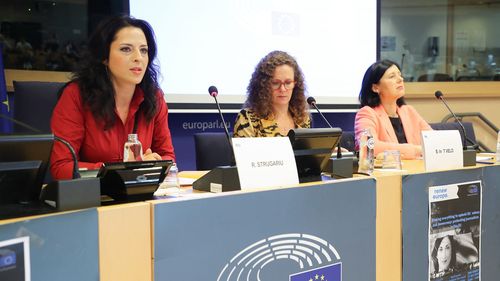 Noul partid al lui Cioloș e condus de doi co-președinți: Ramona Strugariu și Dragoș Pislaru. Strugariu: ”Eu sper ca acest model de copreședinție femeie - bărbat să fie păstrat și după primul congres”