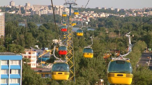 Telegondola din Mamaia s-a blocat / 117 persoane evacuate, două au suferit atacuri de panică