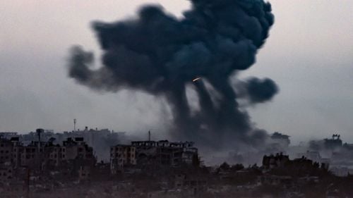 Armata israeliană anunță că a lovit mai multe ținte Hezbollah în sudul Libanului / Și Hezbollah a transmis că a lansat zeci de rachete asupra unor poziţii israeliene / SUA a trimis întăriri în zonă pentru a contracara o ripostă a Iranului