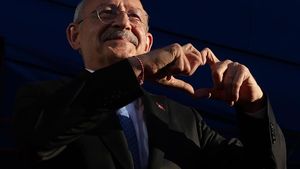 Alegeri Turcia: Kemal Kilicdaroglu promite revenirea la sistemul parlamentar, în caz de victorie în alegerile prezidențiale de luna viitoare împotriva actualului președinte Recep Tayyip Erdogan