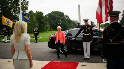 Bulgaria neagă existența unui bruiaj al GPS-ului avionului lui von der Leyen