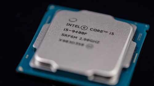 Intel cere UE o dobândă de 593 de milioane de euro, după ce a câştigat în apel anularea unei amenzi de 1,06 miliarde de euro