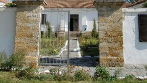Lucrările de reabilitare a Farului vechi din Sulina nu sunt încă recepționate / Lucrările au început în anul 2019 și s-au încheiat în vara acestui an, dar sunt reclamate mai multe probleme / Este singurul far din ţară amenajat ca muzeu