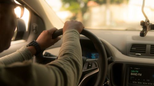 Ministrul Muncii a rămas fără permis de conducere pentru următoarele trei luni după ce a fost prins cu 121 pe kilometri pe oră, într-o localitate din Vrancea