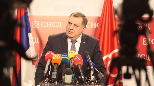 Milorad Dodik promite să declare independenţa entităţii sârbe din Bosnia, în ciuda avertismentelor SUA