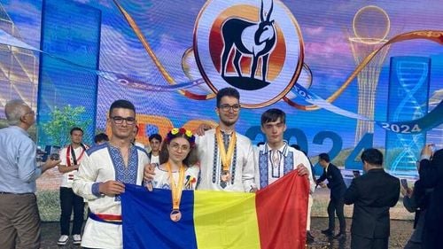Elevii români au obţinut două medalii de bronz şi o menţiune la Olimpiada Internaţională de Biologie din Kazahstan