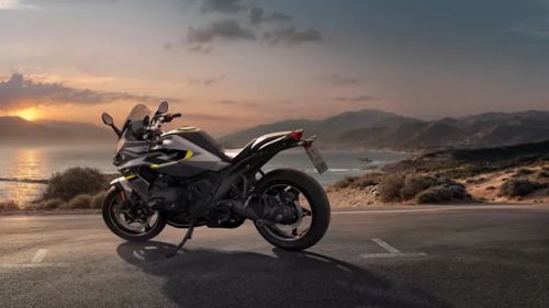 BMW dezvoltă un sistem revoluționar cu jet de aer pentru stabilitate în viraje: „Blow Aero” ar putea schimba regulile jocului în motociclismul sportiv