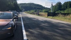 Circulație îngreunată pe drumul Pitești - Râmnic Vâlcea, coloana de câțiva km