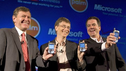 Cofondatorul Android dă vina pe Bill Gates pentru eșecul de 400 de miliarde de dolari al Microsoft pe piața smartphone-urilor / Miliardarul a vorbit recent despre „cea mai mare greșeală” pe care a făcut-o