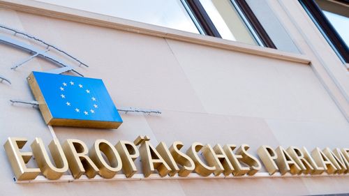 Parlamentul European respinge a doua moţiune de cenzură împotriva Comisiei Europene, depusă de stânga radicală