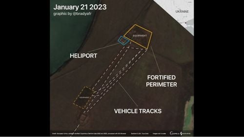 VIDEO Forțele rusești au construit o bază în nordul Crimeei, arată imagini din satelit