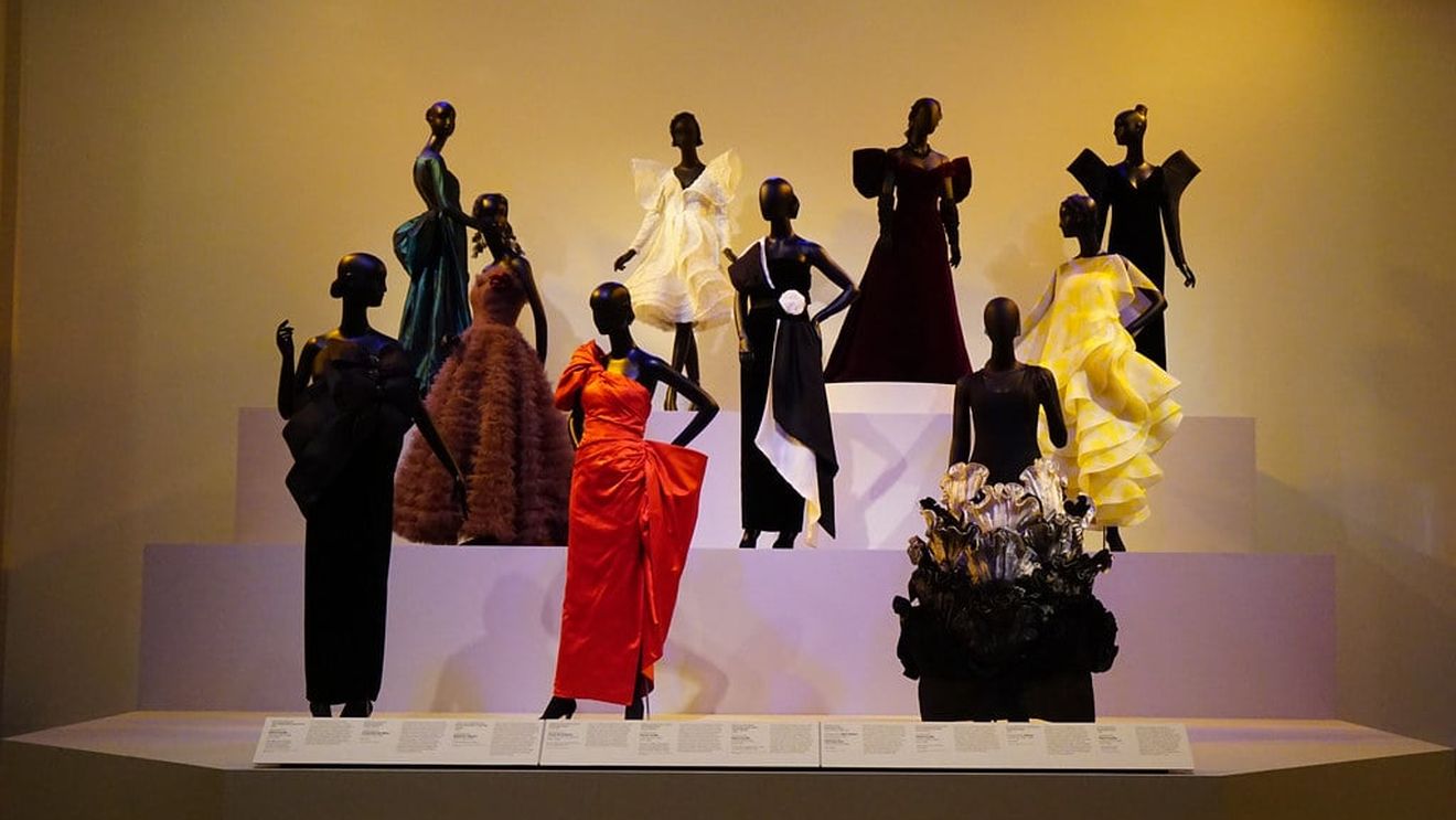 Brandurile de lux sunt mai scumpe ca niciodată și crează povești pentru a convinge de ce merită cumpărate