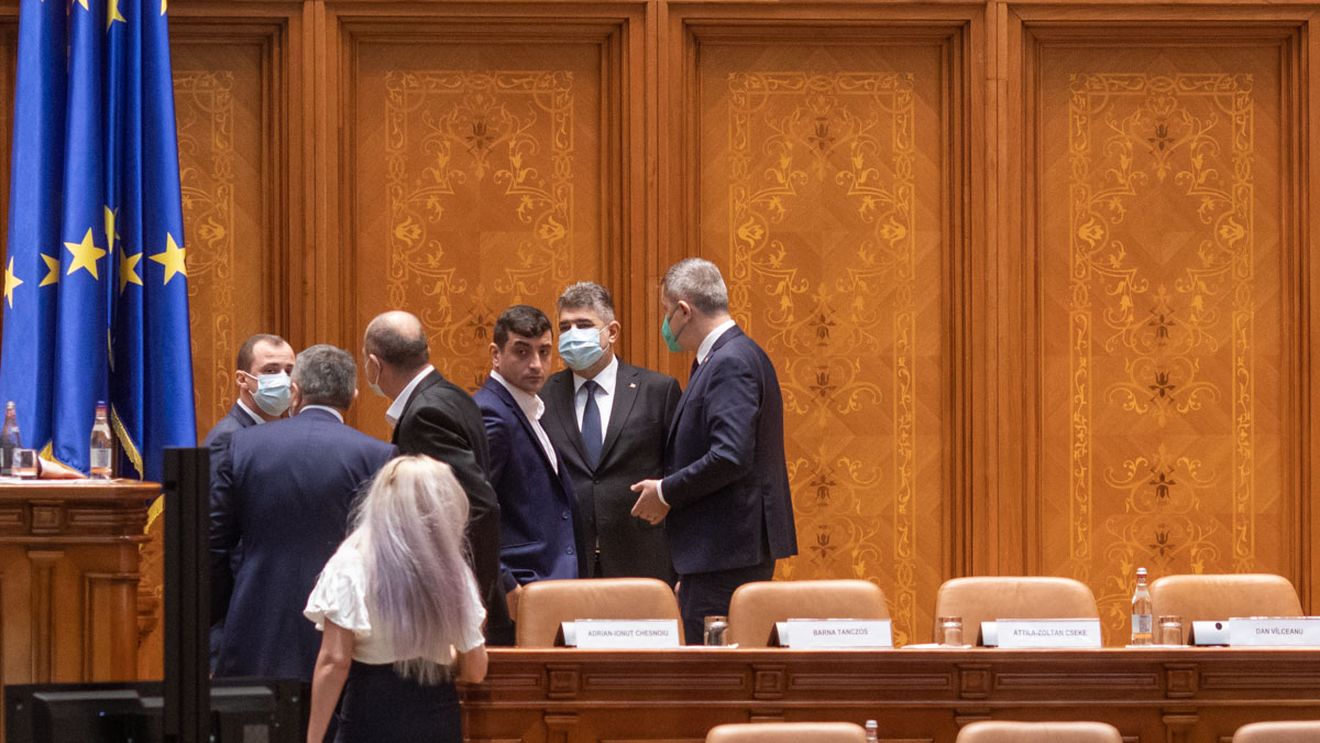 Barna: Majoritatea PSD-PNL profită de violenţa AUR pentru a bloca o moţiune / Simion: Domnule Barna, vedeţi că tocmai rămâneţi fără partid!