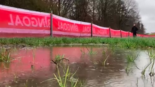 Furtună puternică în Franța și Marea Britanie: Zeci de mii de locuințe au rămas fără energie electrică