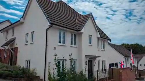 Au cumpărat o casă cu 330.000 de euro, dar după renovare a ajuns să valoreze un euro. Greșeala făcută de constructori