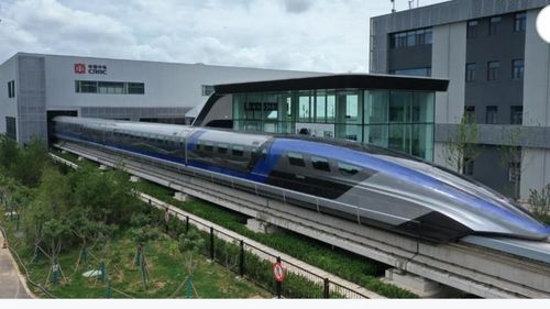 Primul tren de mare viteză pe ruta Berlin-Paris a plecat în cursă