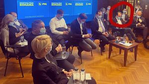 Deputatul PNL Pavel Popescu este infectat cu coronavirus. El a stat lângă Florin Cîțu la ședința de miercuri a conducerii partidului