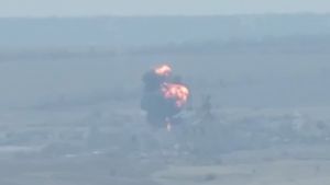 VIDEO Forțele armate ucrainene susțin că au doborât un bombardier rusesc Su-24 în apropiere de Bahmut