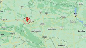 Rachete ruseşti lansate din Marea Neagră au vizat baza militară Iavoriv din vestul Ucrainei