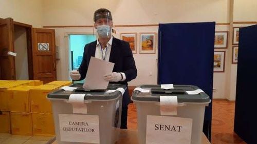 43.000 de români au votat în diaspora, până sâmbătă, la ora 13.00 în cadrul alegerilor parlamentare