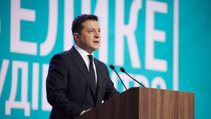 Președintele Ucrainei, Volodimir Zelensky acuză Rusia de escaladarea conflictului cu Ucraina și a vorbit despre un complot pentru organizarea unei lovituri de stat la Kiev