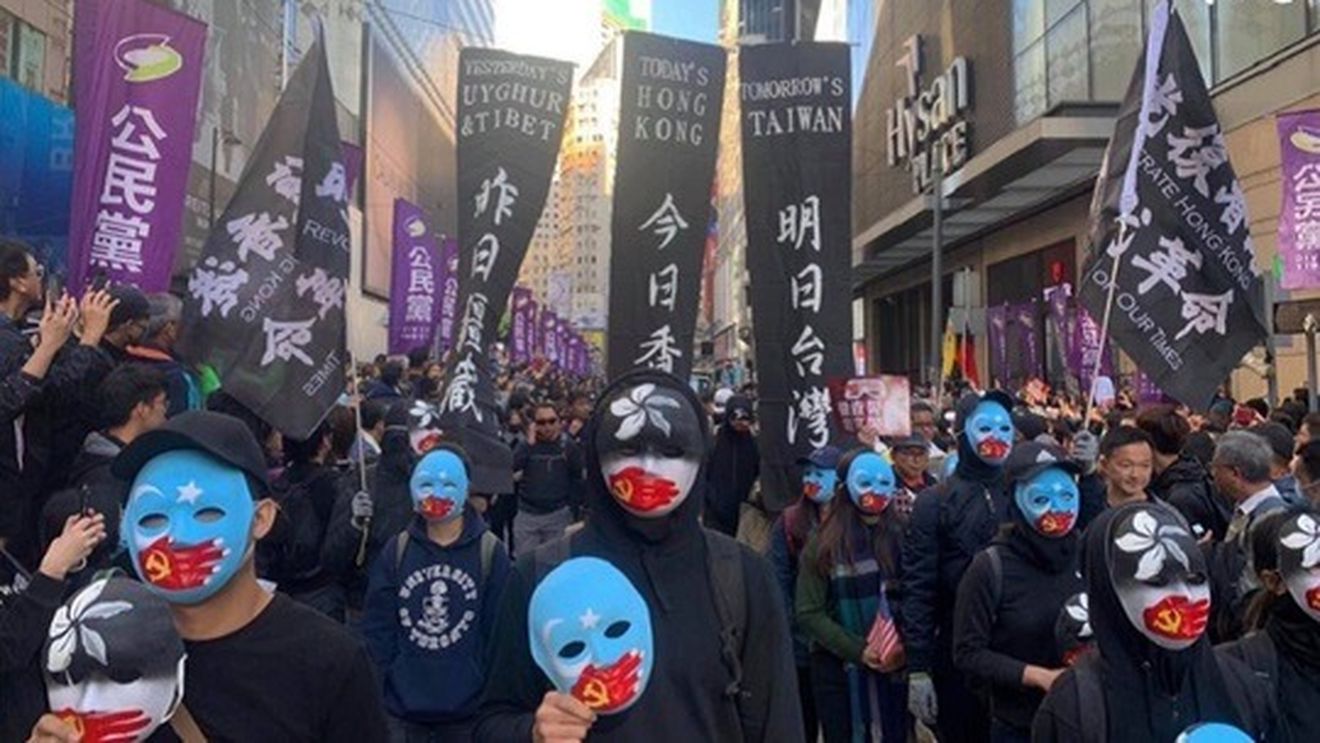 Manifestație în Hong Kong în semn de susţinere a uigurilor, minoritatea musulmană vânată de regimul comunist chinez: ”Noi suntem următorii”